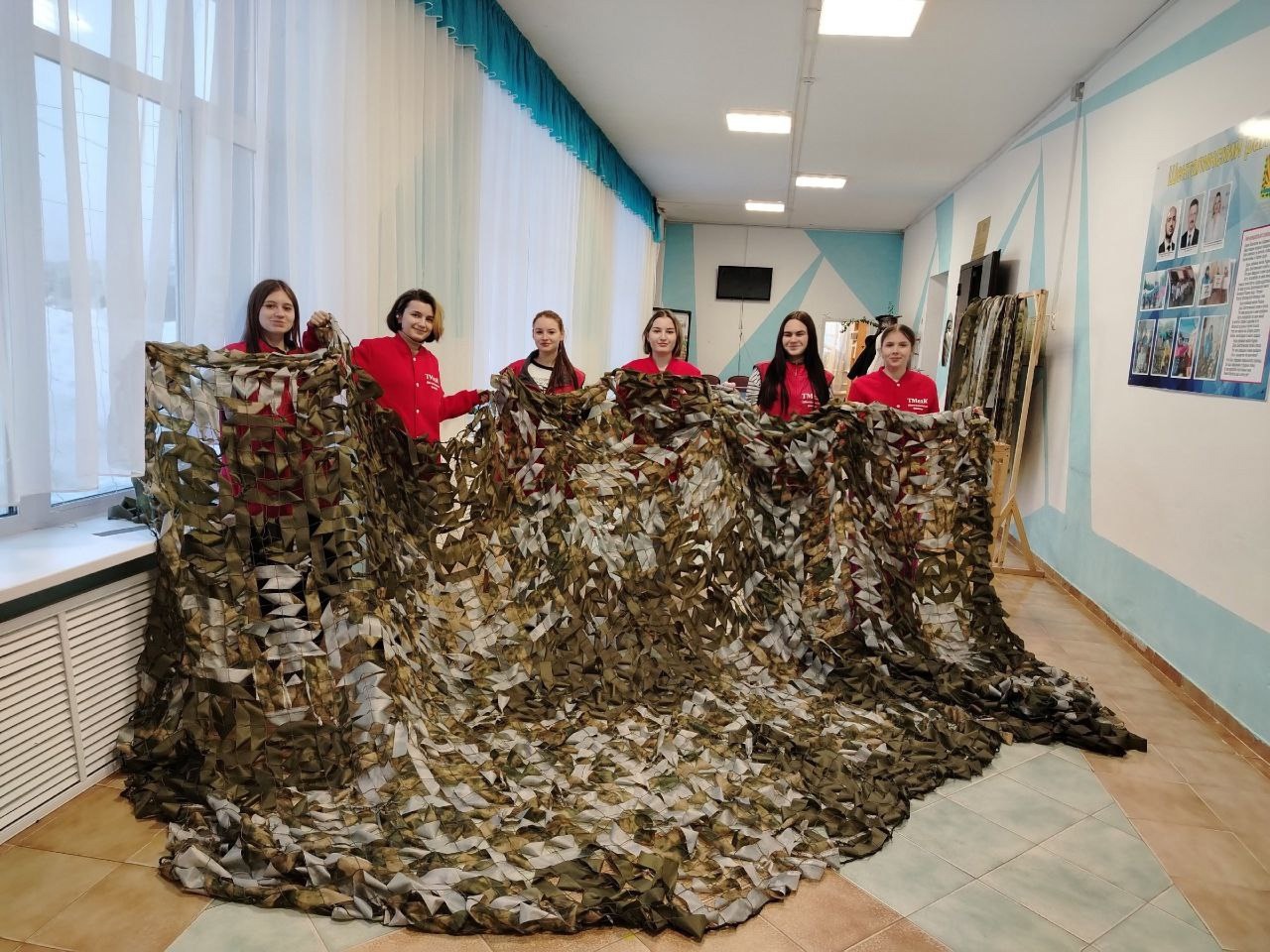 Студенты Шенталинского филиала Тольяттинского медицинского колледжа закончили плести ещё одну маскировочную сеть